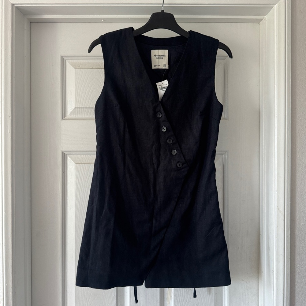 Abercrombie & Fitch Black Buttoned Wrap Vest Dress